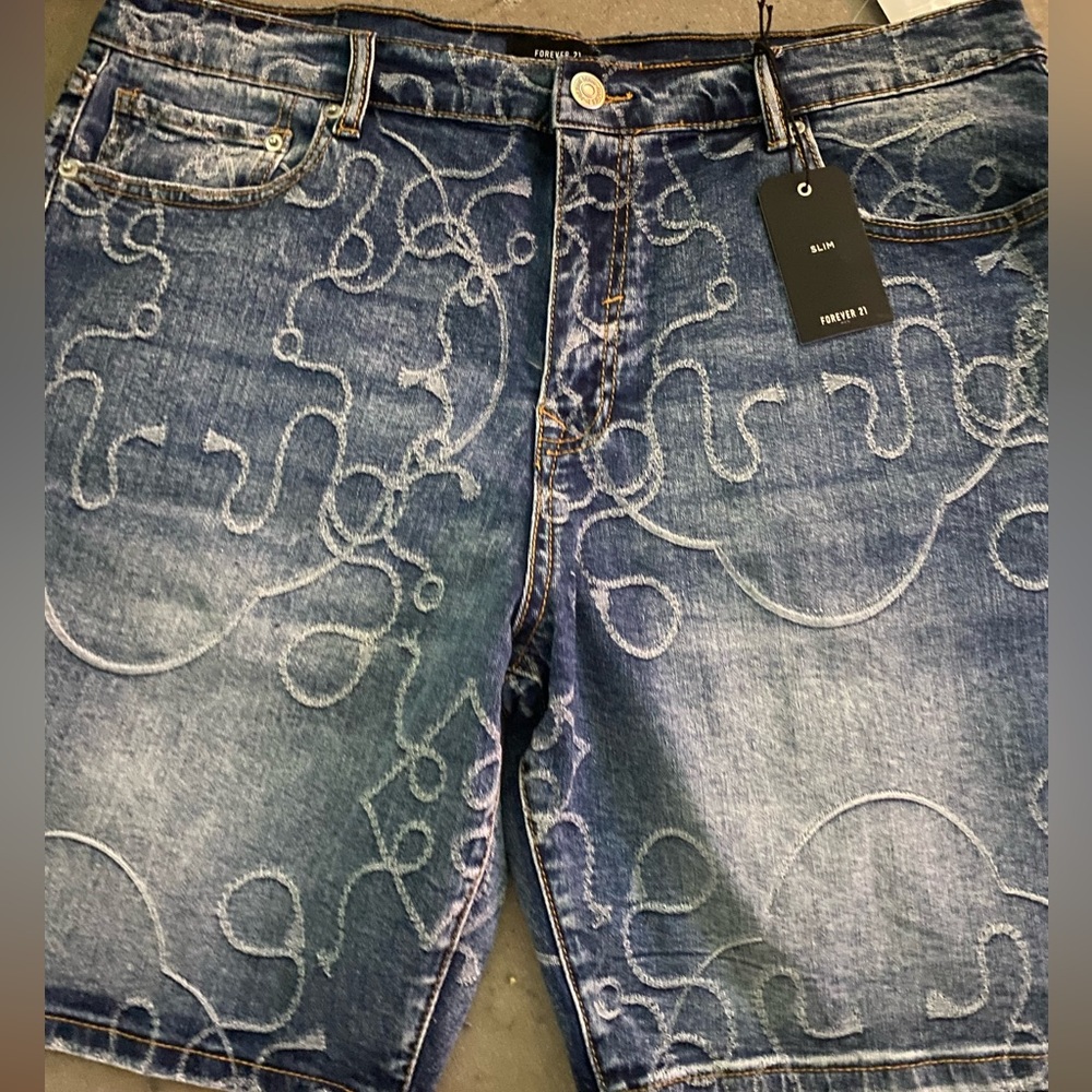 Forever 21 men’s shorts (size 36)